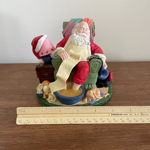 Santa's Best Classic Collectables Figurine Christmas Checking List 1991 Napping - Picture 10 of 14